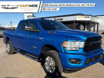 The 2021 Ram 2500 Big Horn 4x4 Crew Cab is a powerhouse wrapped in a stunning blue exterior. Coupled...