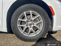 Get ready to elevate every drive with the *2024 Chrysler Pacifica Touring L* in stunning *Bright Whi... (image 9)