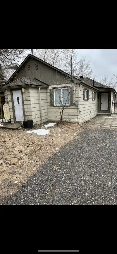 749 Whittaker St - House for rent