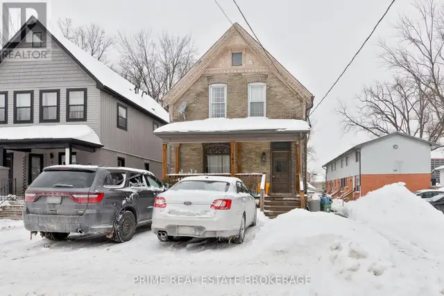 142 JOHN STREET London East (East F), Ontario in Houses for Sale in London - Image 3