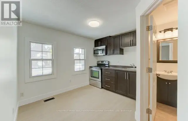 190 LANCASTER STREET E Kitchener, Ontario in Houses for Sale in Kitchener / Waterloo - Image 23
