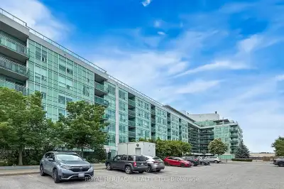 Nestled in one of Scarborough's most sought-after pockets, this spectacular 2-bedroom, 2-bathroom co...