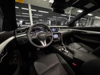 The 2021 INFINITI QX50 LUXE I-LINE is a compelling compact luxury SUV that combines the unique Varia... (image 7)