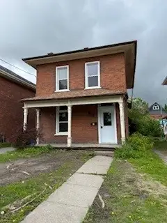 DOWNTOWN STUDENT HOME - ALL INCLUSIVE $750/month