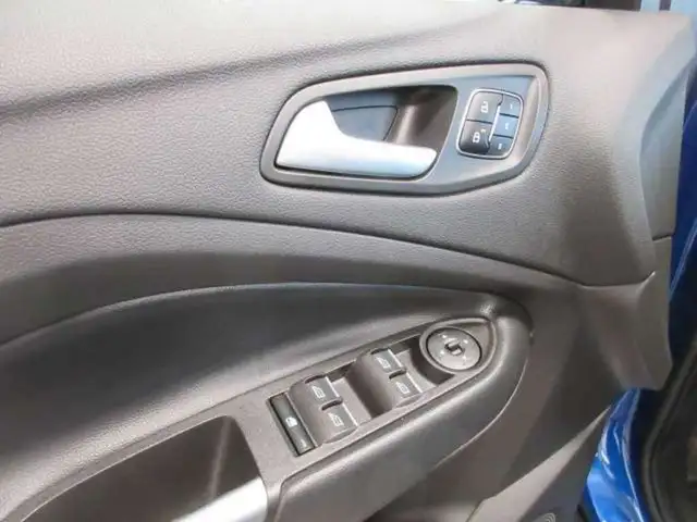 2017 Ford Escape TITANIUM, NAV, ROOF, LOADED, JUST 77K! in Cars & Trucks in Ottawa - Image 13