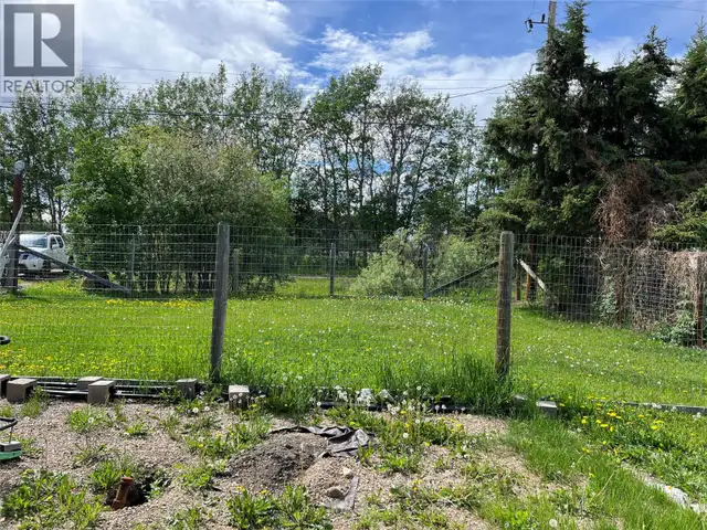 15378 Tomslake Subdivision Tomslake, British Columbia in Land for Sale in Dawson Creek - Image 3