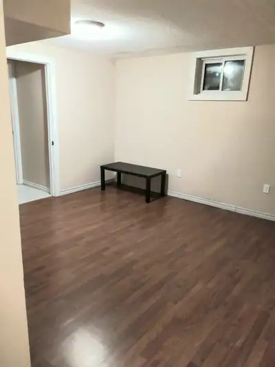 Room for Rent in ANCASTER at Golf Links Road & Meadowlands