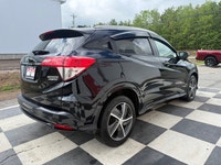 A practical compact SUV with a refined interior, all-wheel-drive capability, and convenient tech fea... (image 3)