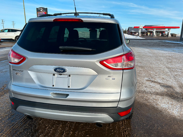 2014 Ford Escape SE AWD in Cars & Trucks in Red Deer - Image 4