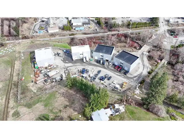 2840 - 2848 Fenwick Road Kelowna, British Columbia62864380952321122