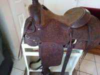 HEAVY MADE TEAM ROPING SADDLE