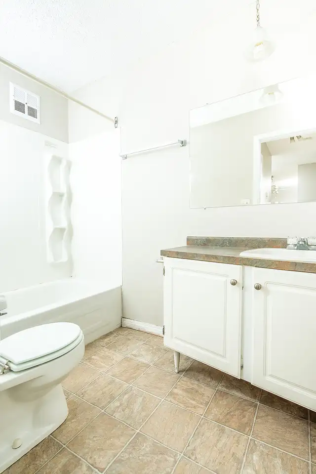 Barcelona Apartments - 1 Bedroom Apartment for Rent in Long Term Rentals in Edmonton - Image 11