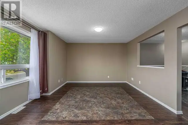 79 Whitworth Way NE Calgary, Alberta62864759197825122
