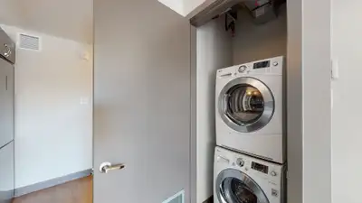 Bachelor Unit | Move in May 1st | Downtown Ottawa, View more