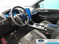 Low Mileage, Sport Suspension, Tow Package, Leather Seats, Premium Audio, Heated Seats! Ask us how y... (image 9)