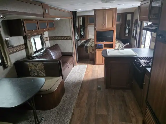 2015 Keystone RV Bullet 272BHS in Travel Trailers & Campers in Penticton - Image 14