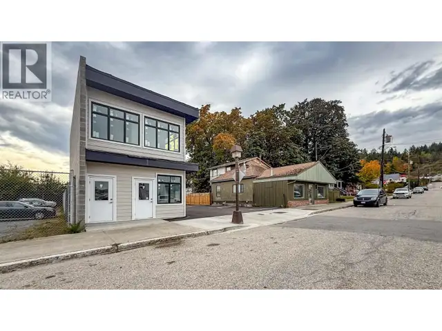704 Cliff Avenue Enderby, British Columbia in Commercial & Office Space for Rent in Prince Rupert - Image 5