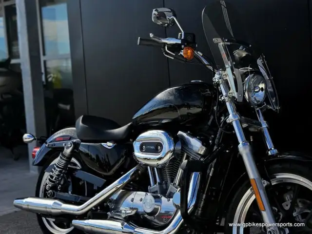 2018 Harley-Davidson Sportster XL883L Superlow in Sport Touring in Oshawa / Durham Region - Image 10