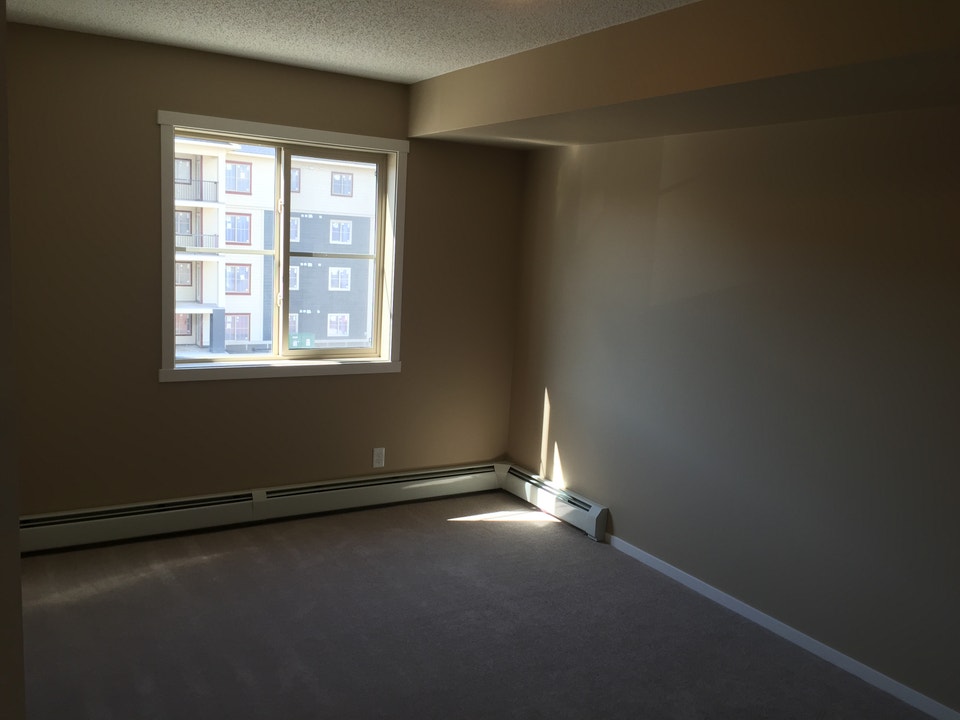 2 bedrooms 2 baths, Condo in MacTaggart Available Immediately 5