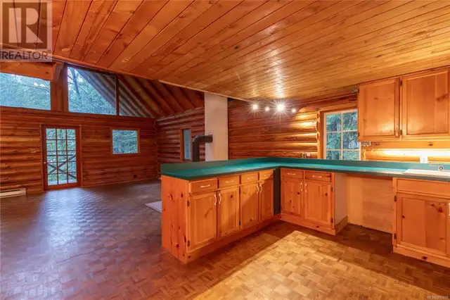 5100 Northwest Rd Denman Island, British Columbia in Houses for Sale in Comox / Courtenay / Cumberland - Image 29