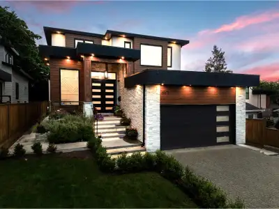 Welcome to HAVEN: This contemporary designer residence boasts premium finishes throughout! The main...