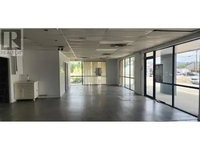 Professional main floor space close to town and huge exposure from busy roads and highway. Ideally l...
