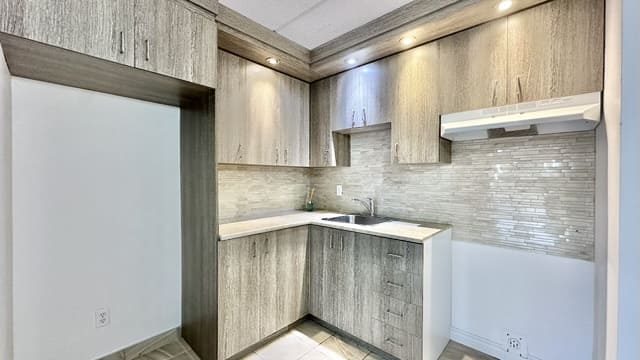 3400 Louis-Pasteur — photo 3