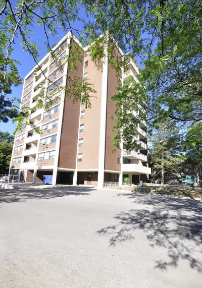 ONE BEDROOM APARTMENT STARTING AT $1,945/month Great amenities minutes from downtown OAKVILLE! Kerr...