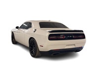 2019 Dodge Challenger Scat Pack White Knuckle Clearcoat 392 HEMI!! **MANUAL TRANSMISSION** DRIVER CO... (image 7)