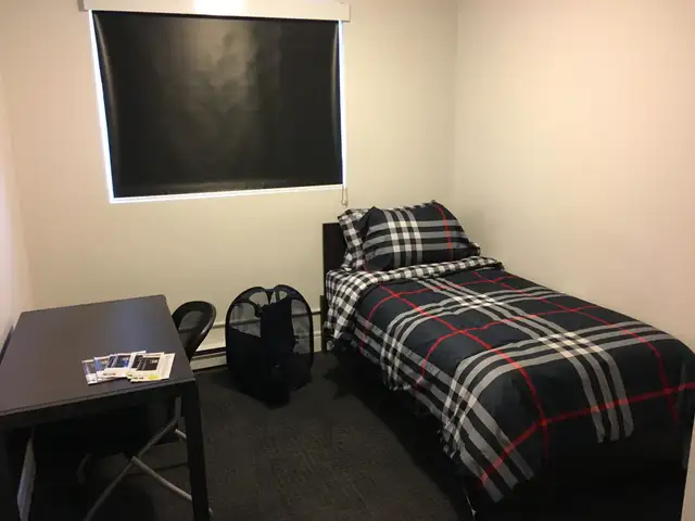 173 King St. in Waterloo | 1 MRF | Steps to Laurier University! in Room Rentals & Roommates in Kitchener / Waterloo - Image 12