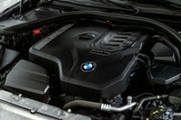 *English below* *Français:* Cette BMW 330i xDrive 2023 affichant 38 982 km, provenant d'un seul prop... (image 8)