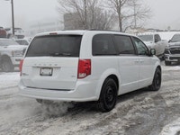 Come see this 2019 Dodge Grand Caravan SXT before someone takes it home! *Get Your Money's Worth for... (image 7)