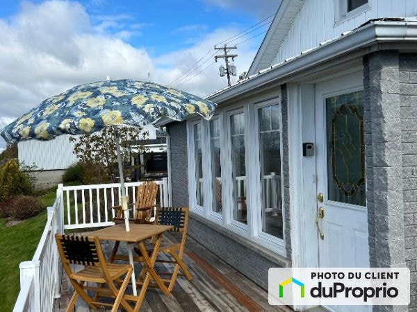 $299,999 - Bungalow for sale in Carleton-sur-Mer — photo 3