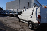 2021 Ford Transit Cargo Van AWD 4X4 / A QUI LA CHANCE 1 SEUL PROPRIO IMPECCABLE / 2021 FORD TRANSIT... (image 2)