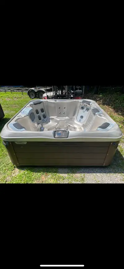 If you know anything about Hot Tubs then you know about Bullfrog. They are expensive but they have 9...