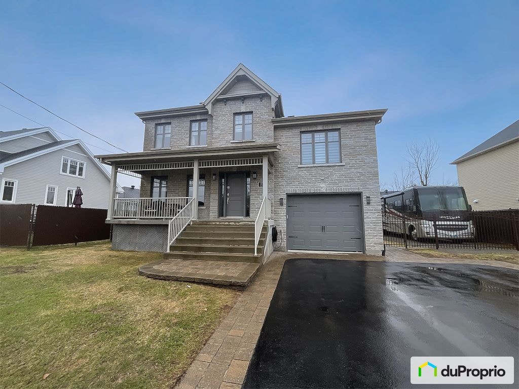 $810,000 - 2 Storey for sale in Rigaud — photo 1
