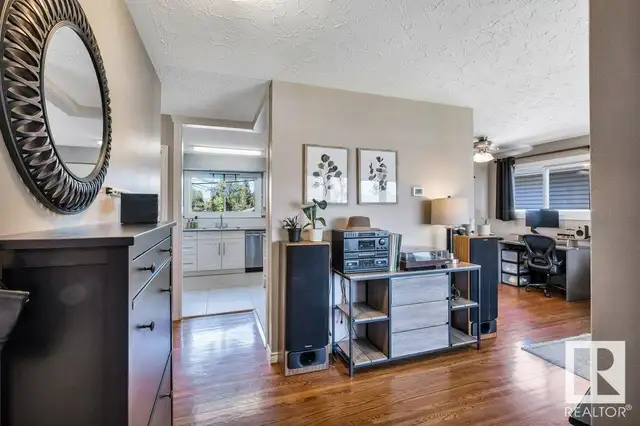 16509 103 AV NW Edmonton, Alberta62864759549697124