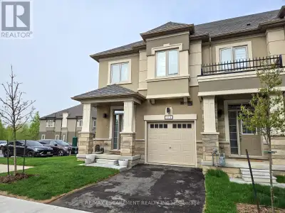 Stunning 1-Year-Old End-Unit Townhome in Ancaster Built by LIV Communities! Welcome to this beautifu...