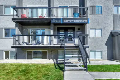 This functional studio suite at Lakeview Apartments offers a comfortable, easy-to-manage layout with...