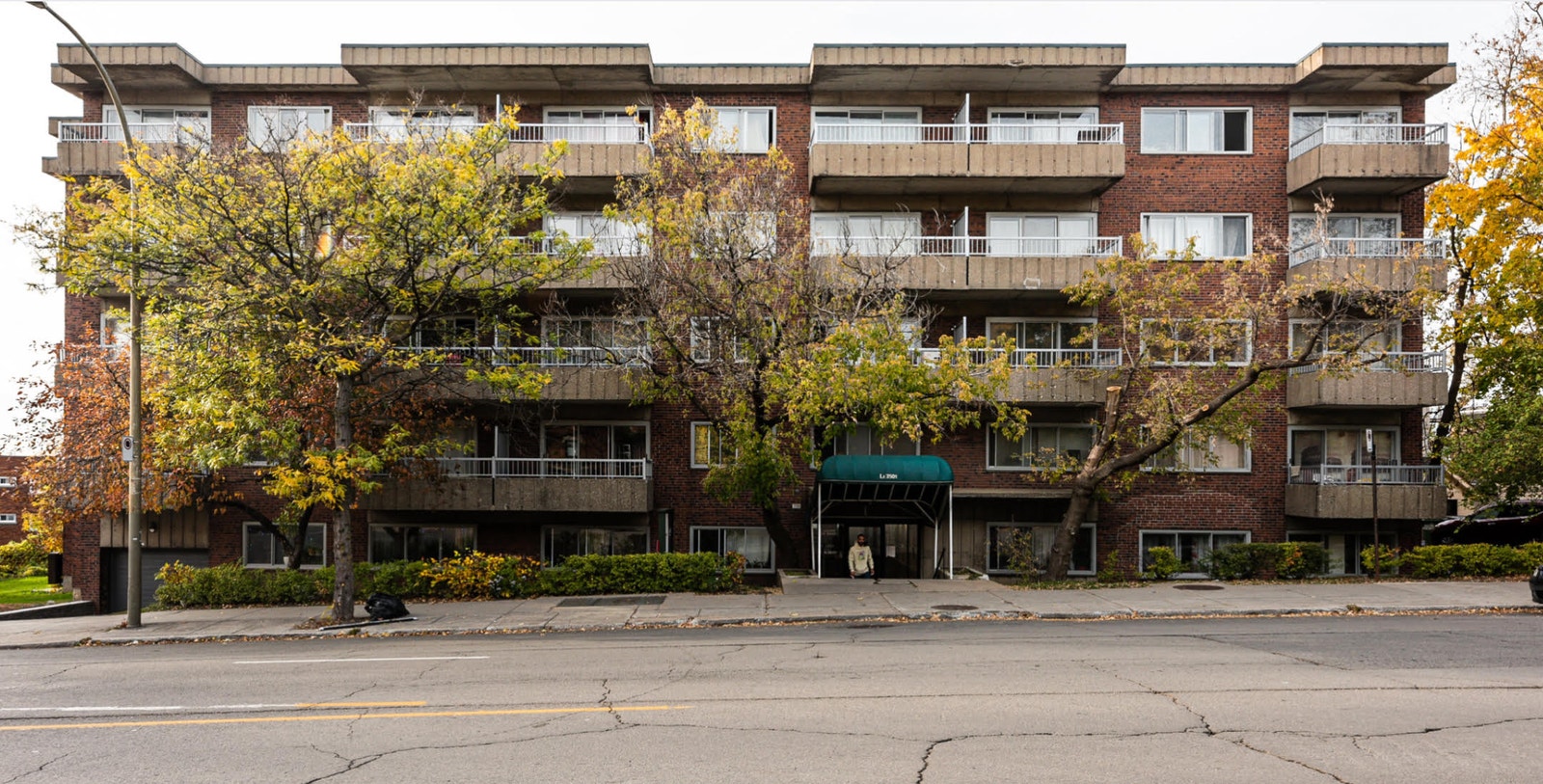 3501 Cote Ste-Catherine — photo 2