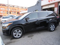 LIKE NEW INSIDE AND OUT. FINISHED IN BLACK WITH BLACK LEATHER INTERIOR. ALLOY WHEELS, HEATED AND VEN... (image 6)