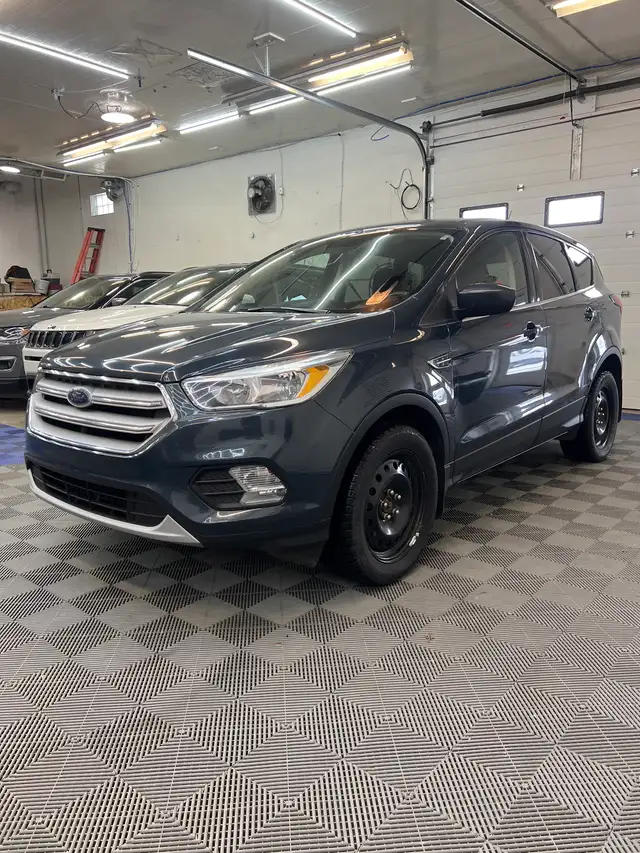2019 Ford escape AWD 1.5l in Cars & Trucks in Lethbridge - Image 6