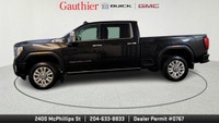 The 2022 GMC Sierra 2500HD Denali blends heavy-duty capability with luxury-truck refinement. With th... (image 5)