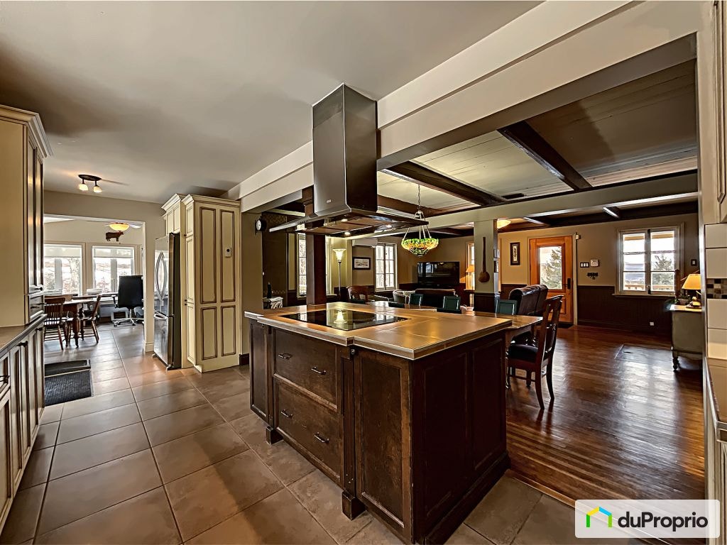 $869,500 - Acreage / Hobby Farm / Ranch for sale — photo 1