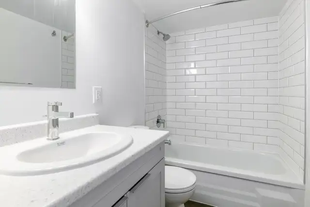 1 Bedroom Apartment for Rent - 30 High Street East in Long Term Rentals in Mississauga / Peel Region - Image 7
