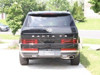 Demo Experience premium comfort, bold styling, and advanced technology with this 2025 Hyundai Santa... (image 1)