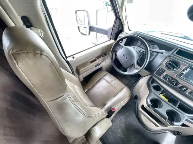 2020 Thor Motor Coach Chateau 28Z in RVs & Motorhomes in Kamloops - Image 18