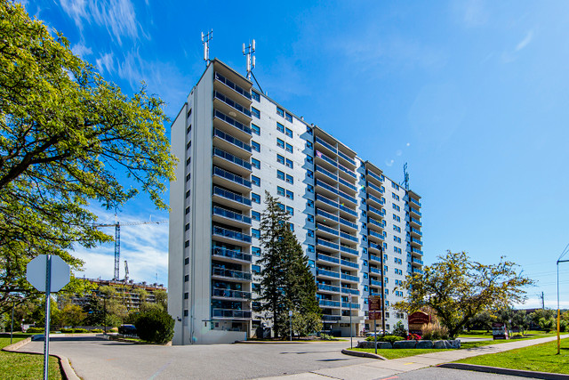 1 Bedroom Apartment for Rent - 221 Glenridge Ave in Long Term Rentals in St. Catharines