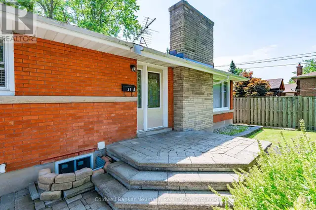 31 SHARON AVENUE Welland (Prince Charles), Ontario in Houses for Sale in St. Catharines - Image 4