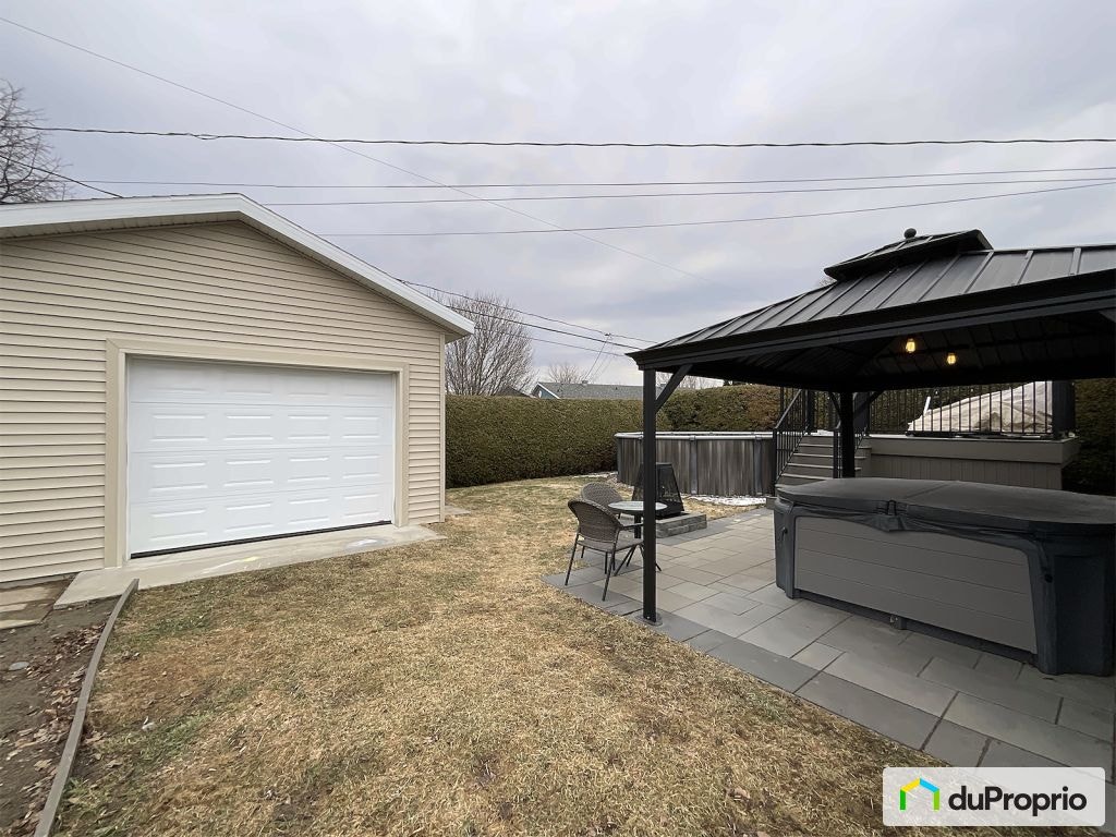 $349,900 - Split Level for sale in Victoriaville — photo 3